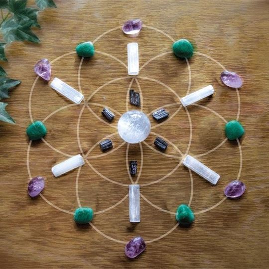 Immagine di Crystal Grid Steineset - Guter Schlaf