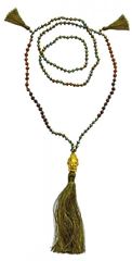 Immagine di Buddha Mala grün mit Glasperlen, Lavasteinen und Rudraksha 58cm