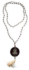 Immagine di Mala Om Namaste Glasperlen silberfarben mit gelaserter Muschelscheibe 45cm