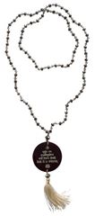 Bild von Mala Gayathri Mantra Glasperlen silberfarben mit gelaserter Muschelscheibe 45c