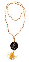 Bild von Mala Gayathri Mantra Glasperlen Orange mit gelaserter Muschelscheibe 45cm