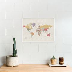 Image de Woody Map - Watercolor - L - Tropical - White Frame