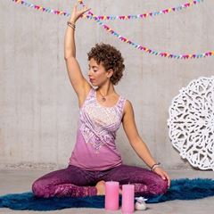 Image de Yoga-Top Bakti in amethyst von The Spirit of OM