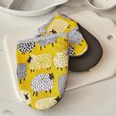 Immagine di Dotty Sheep Microwave Mitts - Ulster Weavers