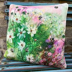 Picture of SUMMER BEES CUSHION