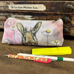 Bild von RABBITS AND DAISIES PENCIL CASE