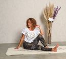 Immagine di Crop Shirt OM Time in weiss/gold von The Spirit of OM