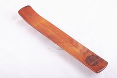 Immagine di Räucherstäbchenhalter Yggdrasil aus Holz