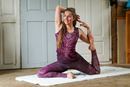 Bild von Yoga-Top Buddhi aubergine von The Spirit of OM