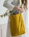 Bild von Mira Canvas Mustard Umhängtasche