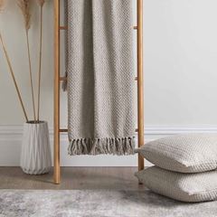 Bild von Hayden Natural 130x180cm Throw