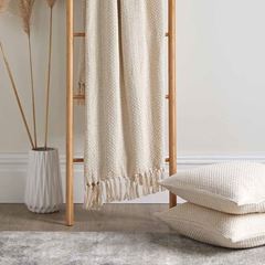 Bild von Hayden Cream 200x200cm Throw