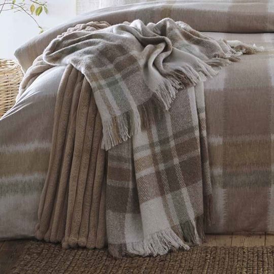 Picture of Verbier Natural 130x180cm Throw
