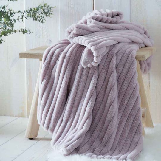 Picture of Morritz Mauve 130x180cm Throw