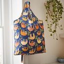Image sur Hanging Around Packable Bag - Ulster Weavers