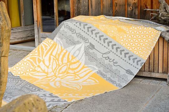 Image sur Plaid-Decke Lotus in gelb/grau von The Spirit of OM