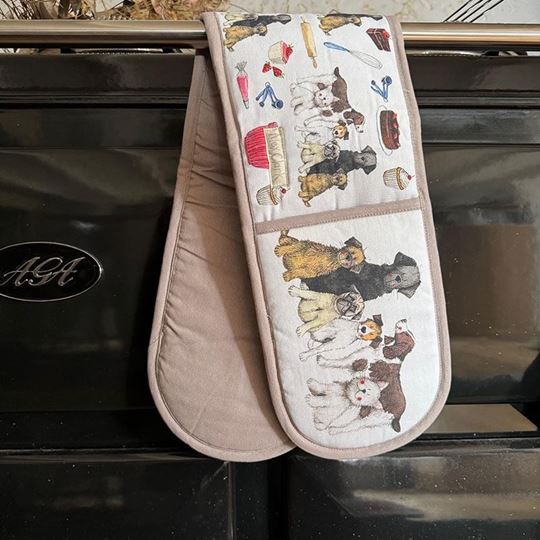 Immagine di DOGS AND TREATS