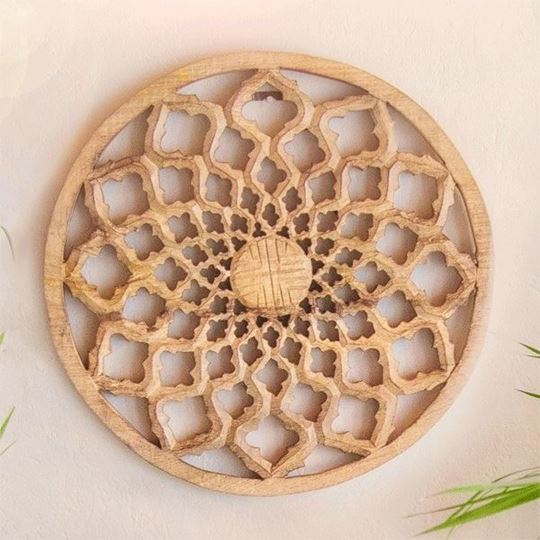 Bild von Holz-Wandbild Lotus-Mandala, Ø ca. 40 cm