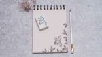 Bild von M&B  Weihnachtskatze/ christmas cat (weiss)_35x55mm, VE-3