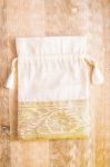 Bild von Beutel weiss/gold