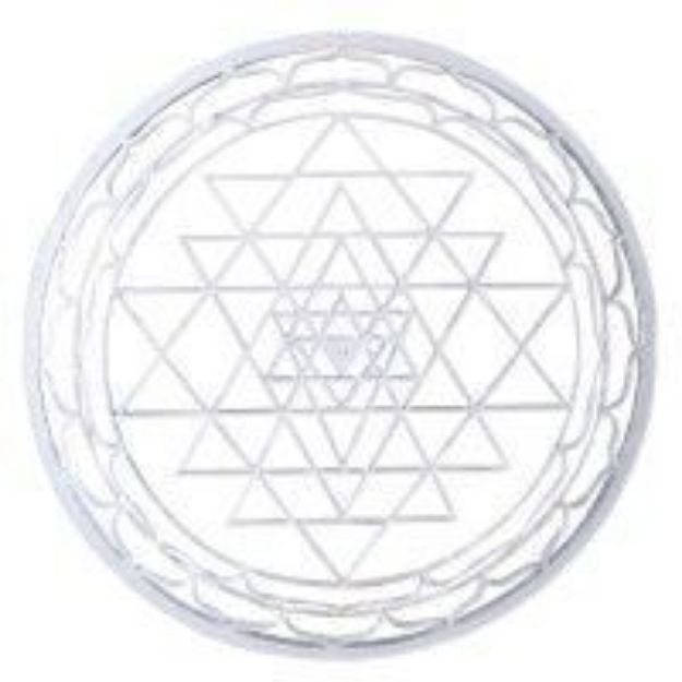 Bild von Spiritcatcher Sri Yantra Resin weiss 20cm