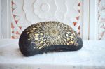 Bild von Meditationskissen Halbmond in  schwarz/gold 40 x10 cm von The Spirit of OM