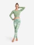 Bild von Crop Shirt Jathara in matcha von The Spirit of OM