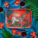 Bild von Emma J Shipley Lost World/red Tray 27x20 - Jamida of Sweden