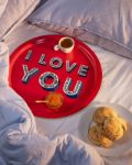 Bild von Asta Barrington I Love You / strawberry red Tray Ø 39 - Jamida of Sweden