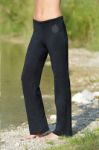 Bild von Wellness-Hose lang unisex in schwarz von The Spirit of OM
