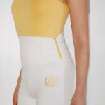 Bild von Yogahose lang mit Umschlagbund in sonnengelb von The Spirit of OM