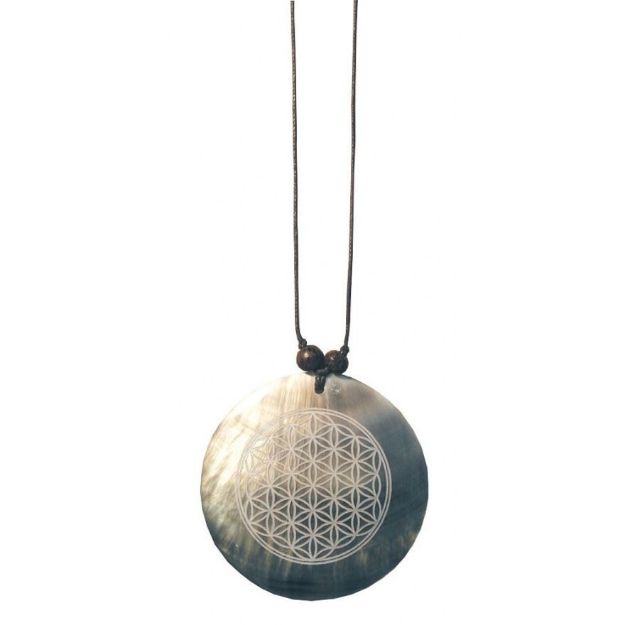 Bild von Muschelschmuck mit Gravur Blume des Lebens 6 cm