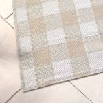 Bild von Gingham Natural Outdoor Rug