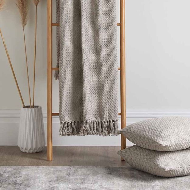 Bild von Hayden Natural 130x180cm Throw
