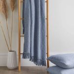 Bild von Hayden Blue 200x200cm Throw