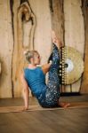 Bild von Yoga Leggings Magic in blue von The Spirit of OM