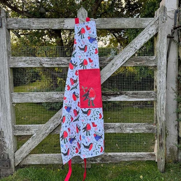 Bild von FESTIVE ROBINS CHRISTMAS APRON