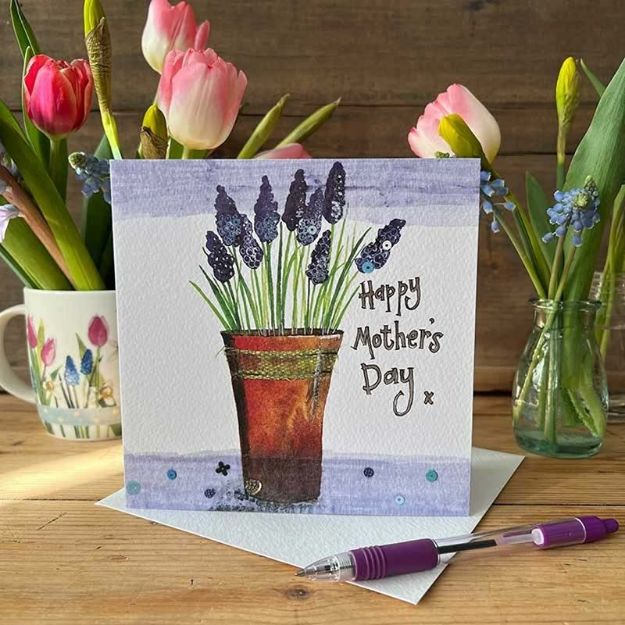 Bild von GRAPE HYACINTHS MOTHERS DAY CARD