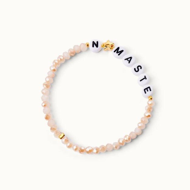 Bild von Wunscharmband Beige N*maste - by vivi.