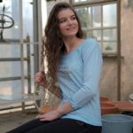 Bild von Shirt Peaceful Lotus mit Spitze in sky-blue von The Spirit of OM
