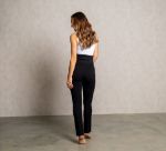 Bild von Yogahose lang mit Umschlagbund in schwarz von The Spirit of OM