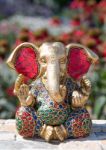 Bild von Ganesha mit Steinen
