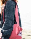 Bild von Mira Canvas Dusty Cedar Umhängetasche