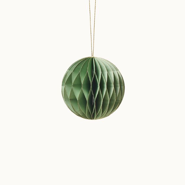 Bild von Anhänger Weihnachtskugel aus Papier Light Green 10cm  - by vivi.