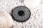 Bild von Black Aster - Räucherstäbchenhalter aus Speckstein