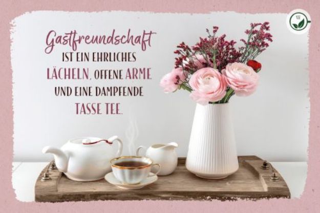 Bild von Gastfreundschaft ist ein ehrlichesLächeln, offene Arme und eine dampfende