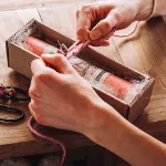 Bild von Geschenkbox für die Allgäuer Heilkräuter-Kerze,  VE-5