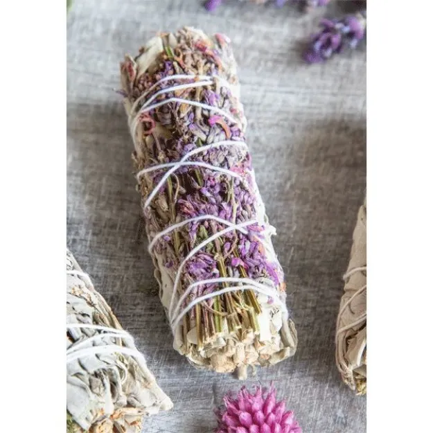 Bild von Weisser Salbei mit Lavendel Räucherbündel Smudge