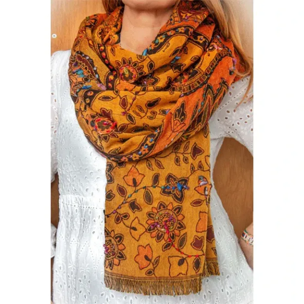 Bild von Kastanienbrauner WollschalAutumn Leaves handbestickt