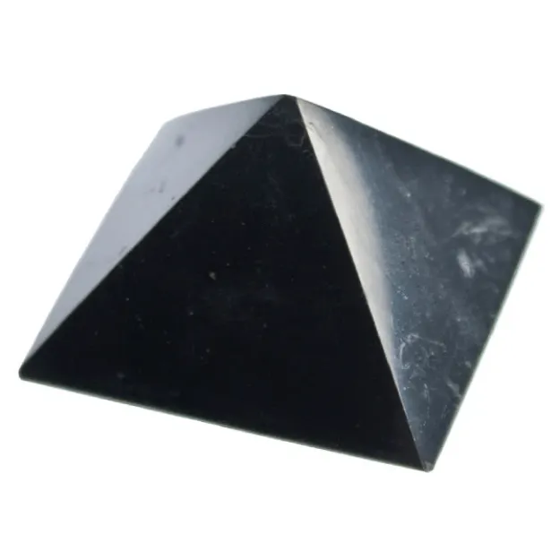 Bild von Schungit Pyramide, poliert 5x5cm